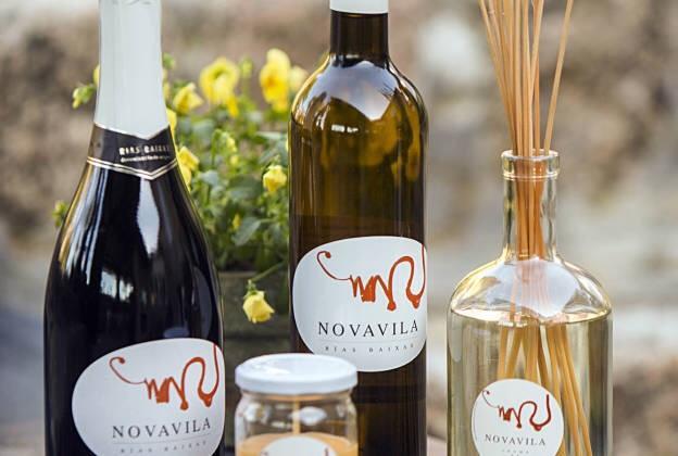 Enoturismo Novavila Rias Baixas Wine Design Meis Exterior photo